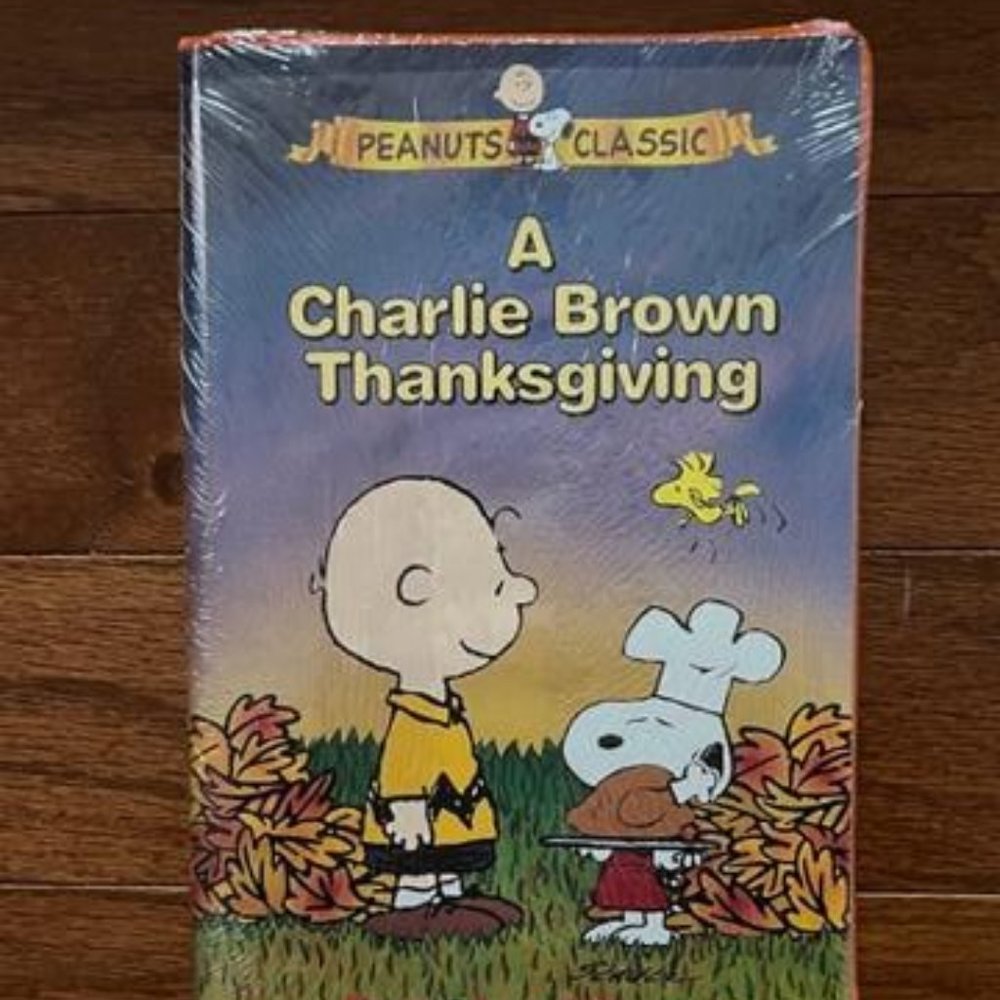 Charlie Brown Holiday VHS Set - Picture 2 of 8